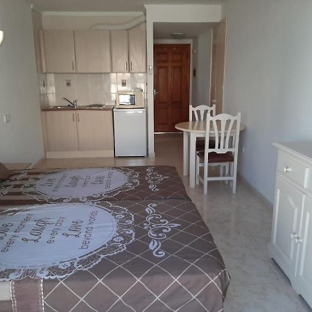 Apartamentos Torres Cardona Cala Llonga  Buitenkant foto