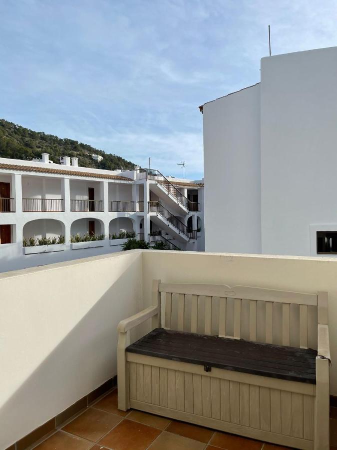 Apartamentos Torres Cardona Cala Llonga  Buitenkant foto