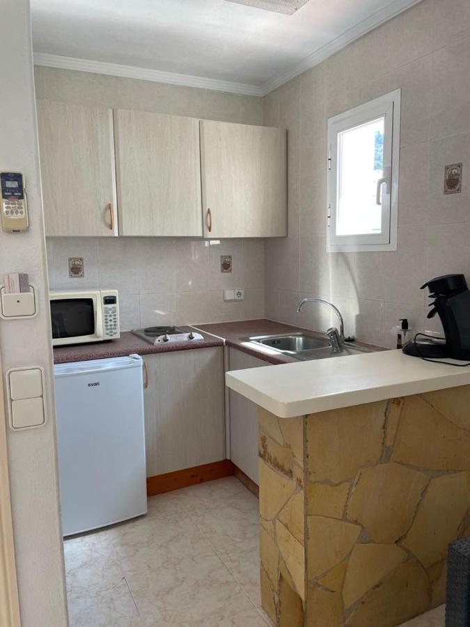 Apartamentos Torres Cardona Cala Llonga  Buitenkant foto